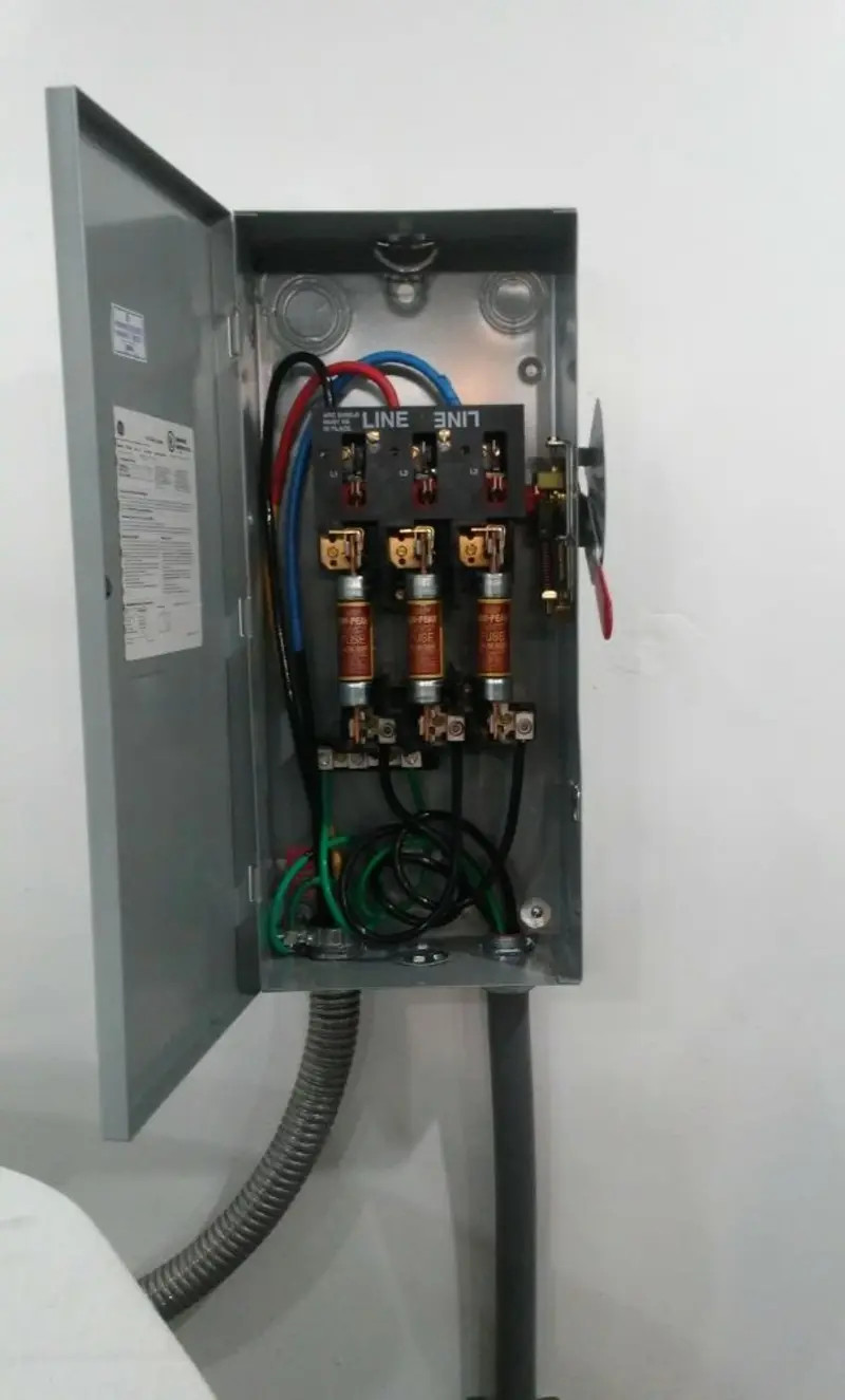 Three-phase disconnect switch installed for Smoke Detector Installation in Green Brook